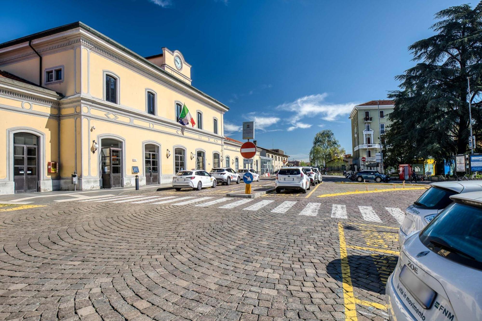 Angolo Alla Stazione - Bilocale Ristrutturato Zona Stazione E Ospedali Pavia Buitenkant foto